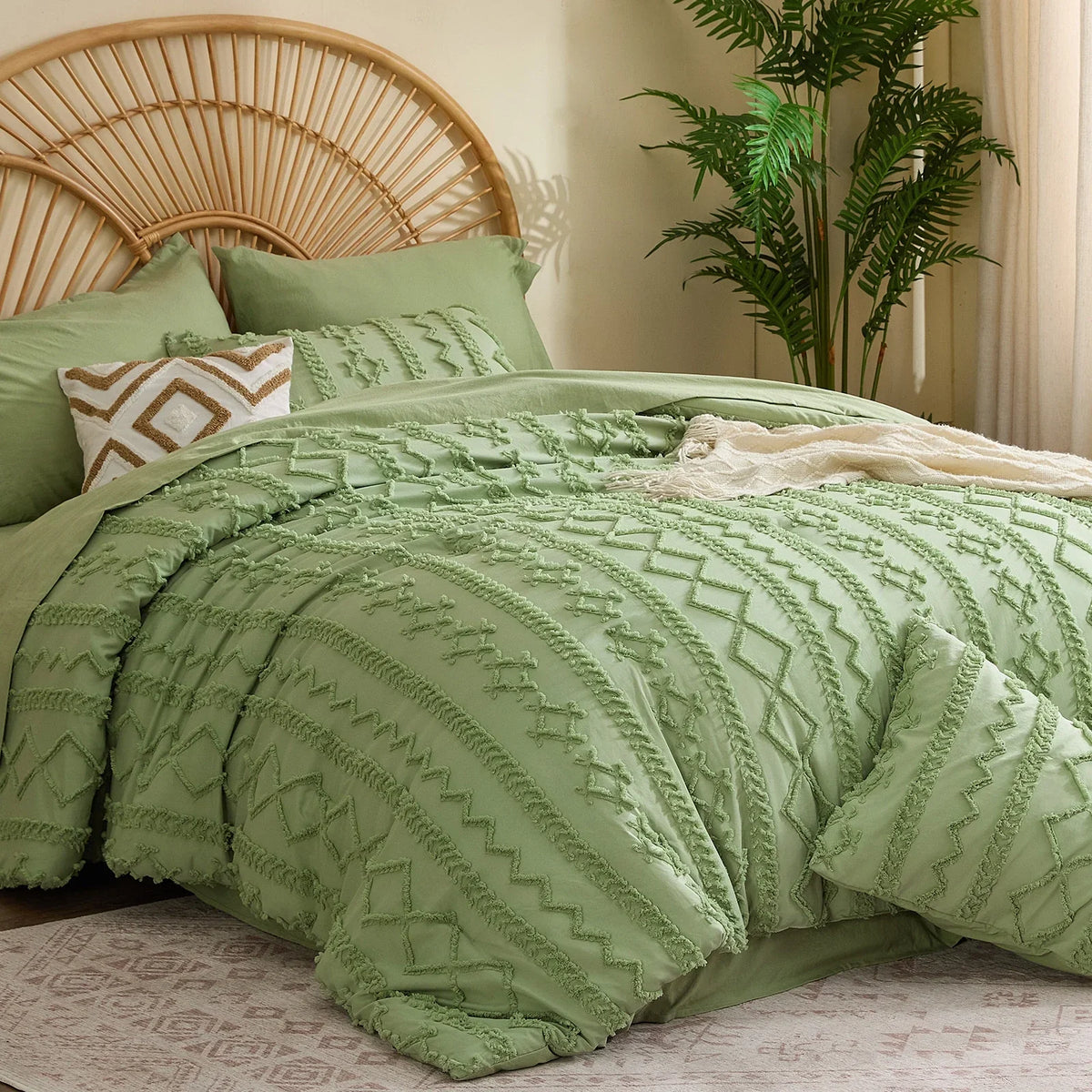 Boho Tufted Comforter Set – 7-Piece Farmhouse Embroidery Bedding