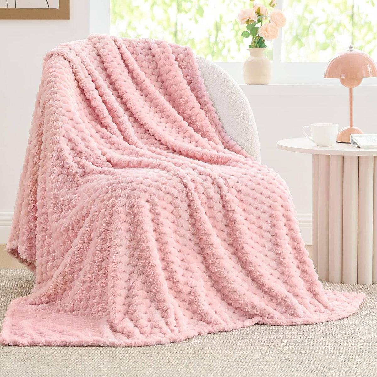 Textured Ribbed Jacquard Fleece Throw Blanket – 3D Plush All-Season