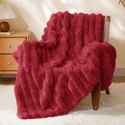 Textured Ribbed Faux Fur Throw Blanket – 770GSM Thick Plush